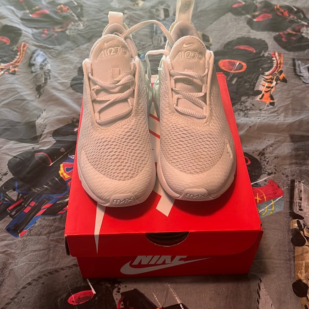 Nike Airmax boys 13 white